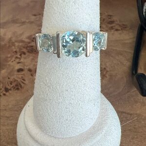 Wonderful Light Blue Sapphire Ring Size 8